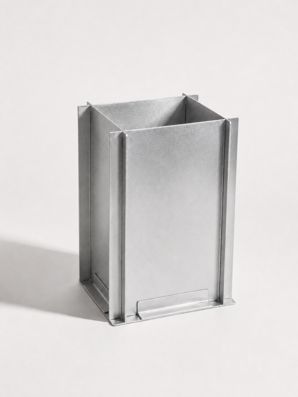 FF003[MetalVase]